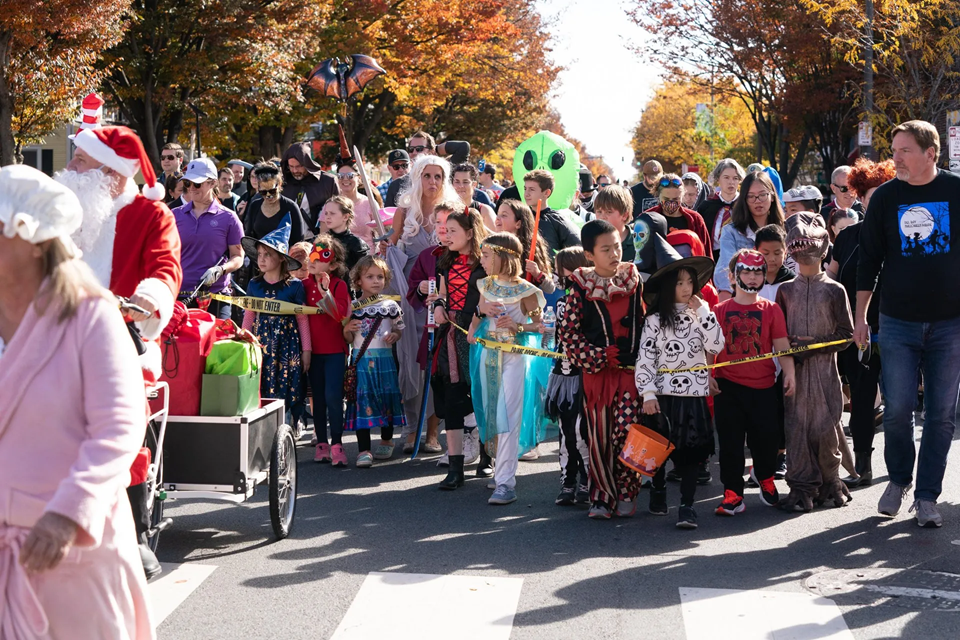 Del Ray Halloween Parade &mdash; Alexandria